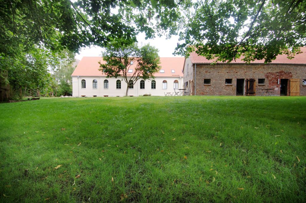 Kavaliershaus Schloss Bluecher Am Finckenersee Екстериор снимка